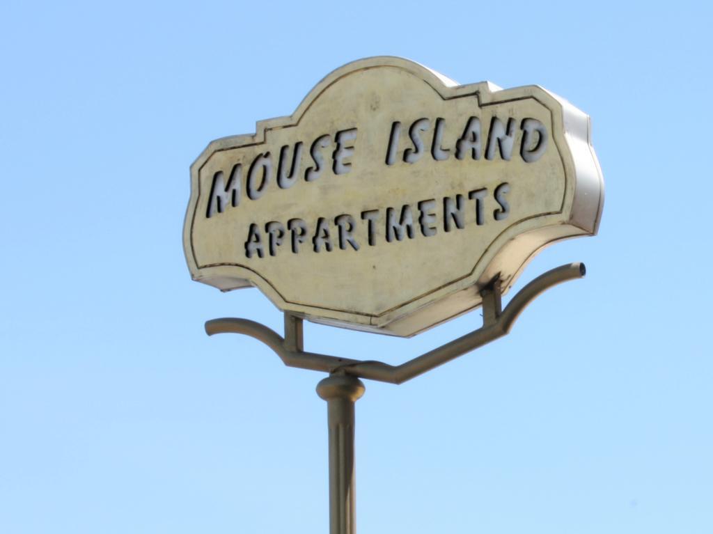Aparthotel Mouse Island Perama  Zewnętrze zdjęcie